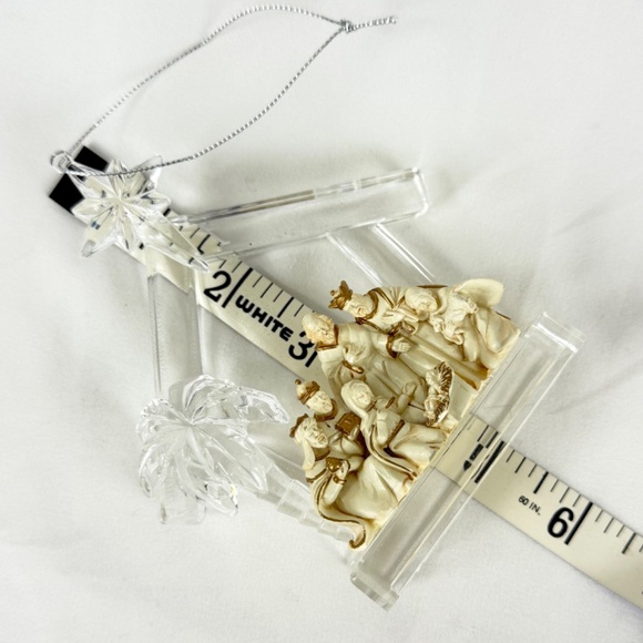 Little Acrylic Creche Nativity Ornament Stable Star Detailed Excellent Gift - Picture 8 of 13